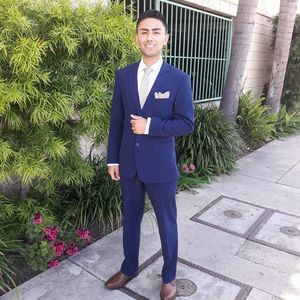 Meet your Posher, Luis antonio